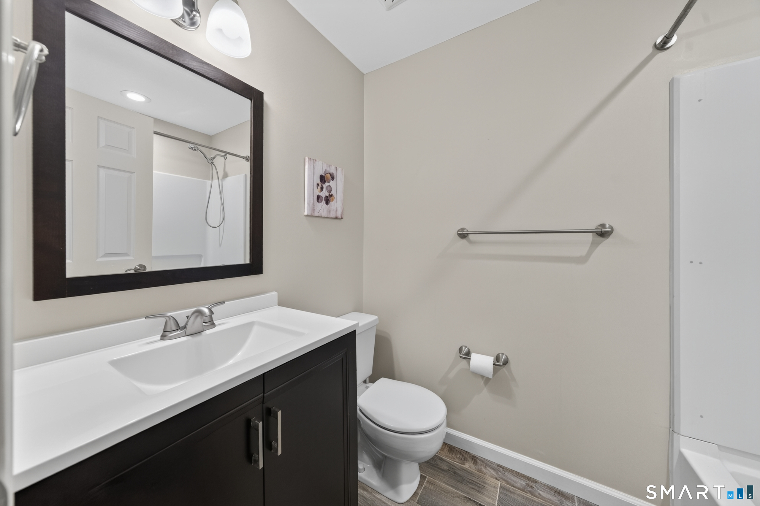 835 Long Hill Road Middletown, CT 06457 - Photo 17 of 38