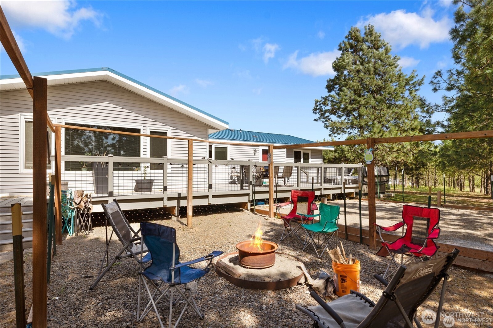 250 Danko Road Cle Elum, WA 98922 - Photo 13 of 38 a outdoor living space with furniture and a garden