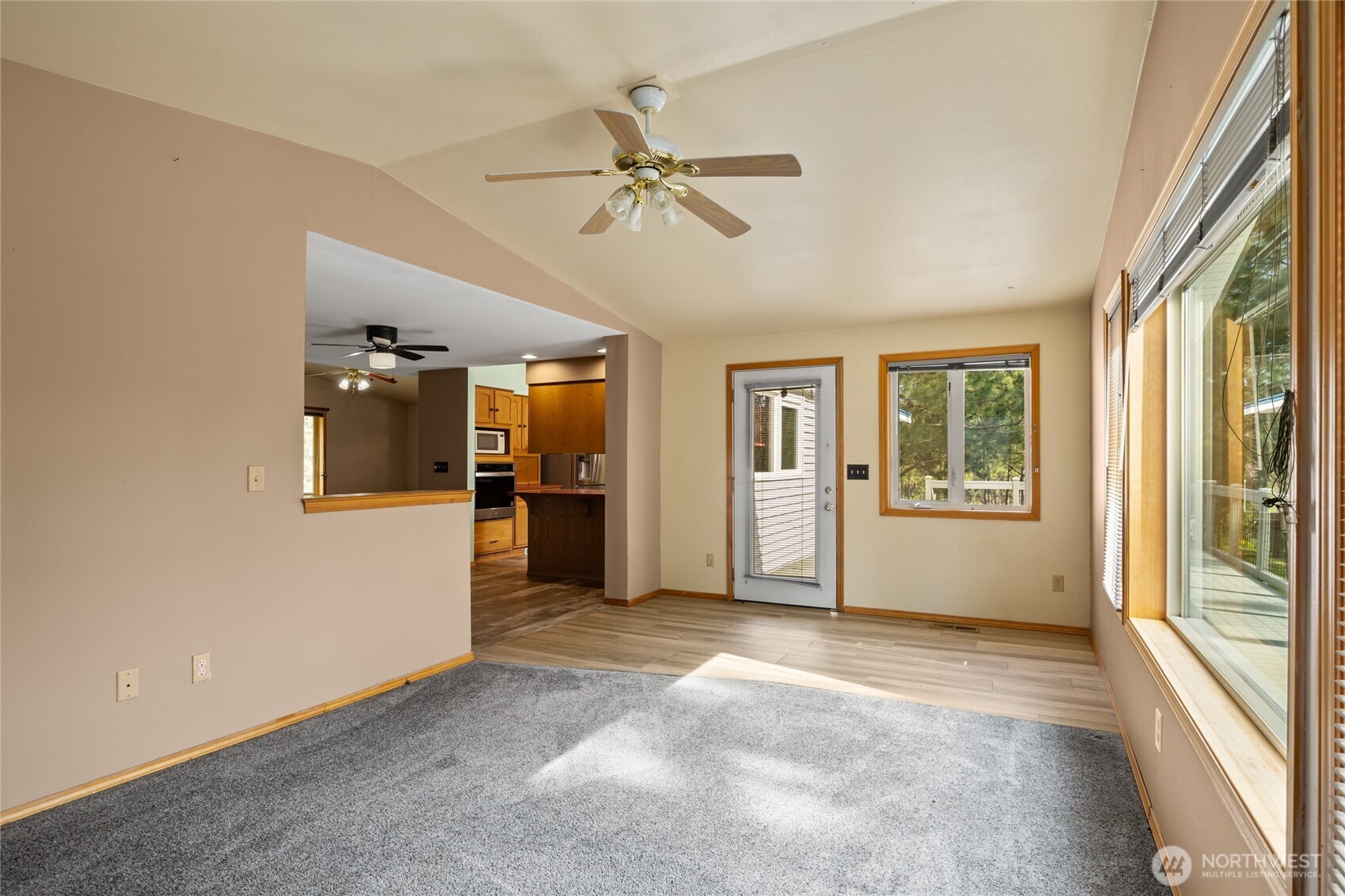 250 Danko Road Cle Elum, WA 98922 - Photo 29 of 38 a view of a big room with windows and cabinet
