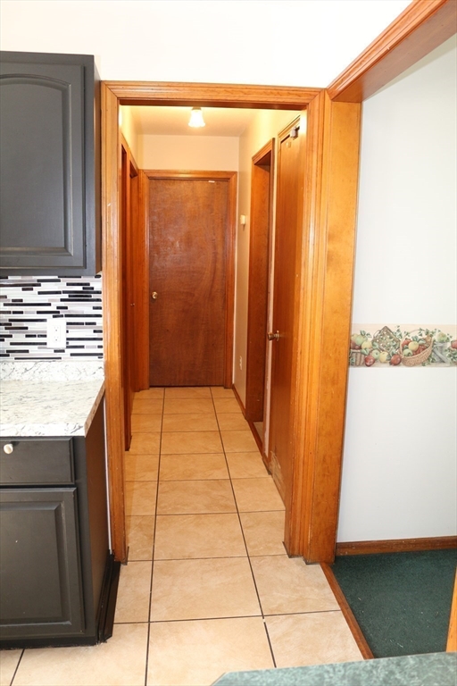 21 Ryan Circle Springfield, MA 01118 - Photo 7 of 24