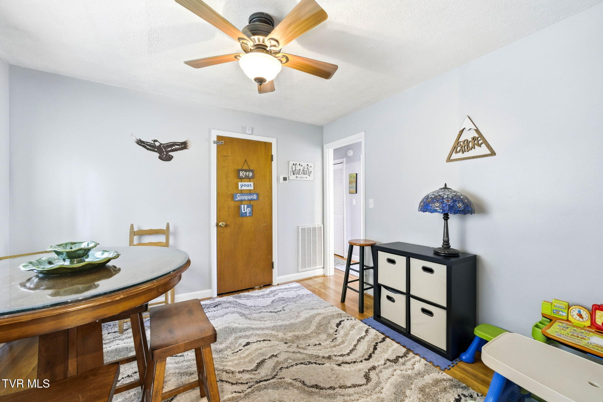 635 Robin Circle Bristol, VA 24202 - Photo 12 of 31 27-web-or-mls-635 Robin Cir-7