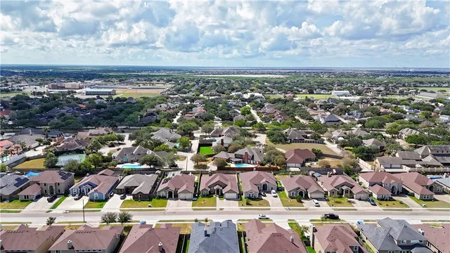 a view of an outdoor space