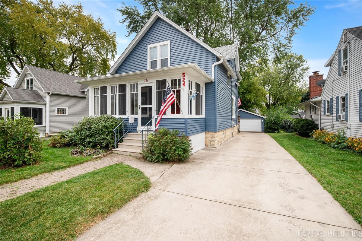 524 Walnut Street Batavia, IL 60510 - Photo 1 of 28 Gallery Image 1