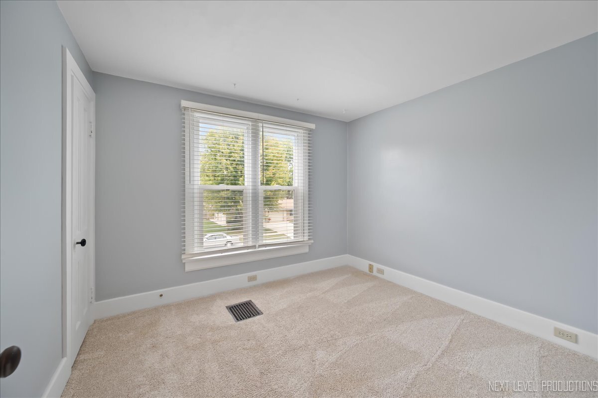 524 Walnut Street Batavia, IL 60510 - Photo 14 of 28 Gallery Image 14