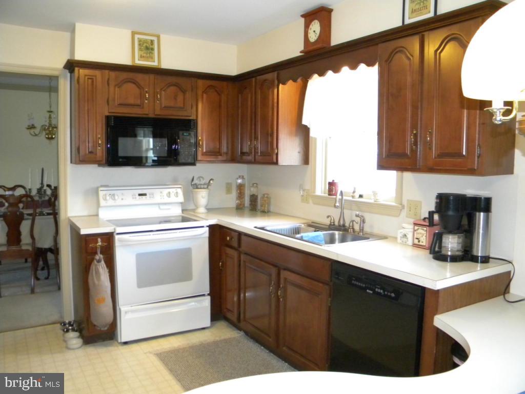 107 Chelsea Loop Lancaster, PA 17602 - Photo 7 of 22 Gallery Image 7
