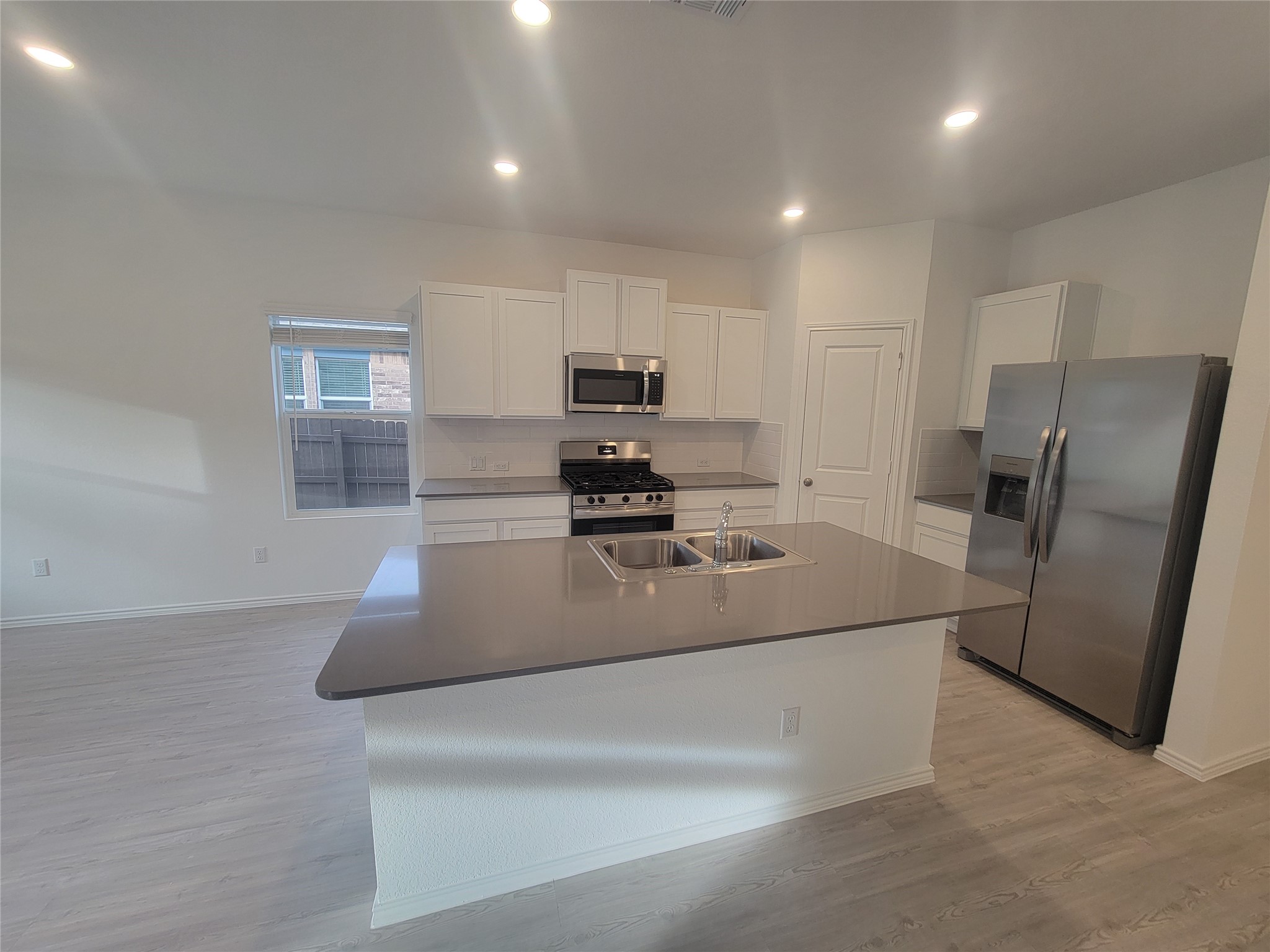 2013 Four Waters Loop Georgetown, TX 78628 - Photo 14 of 40