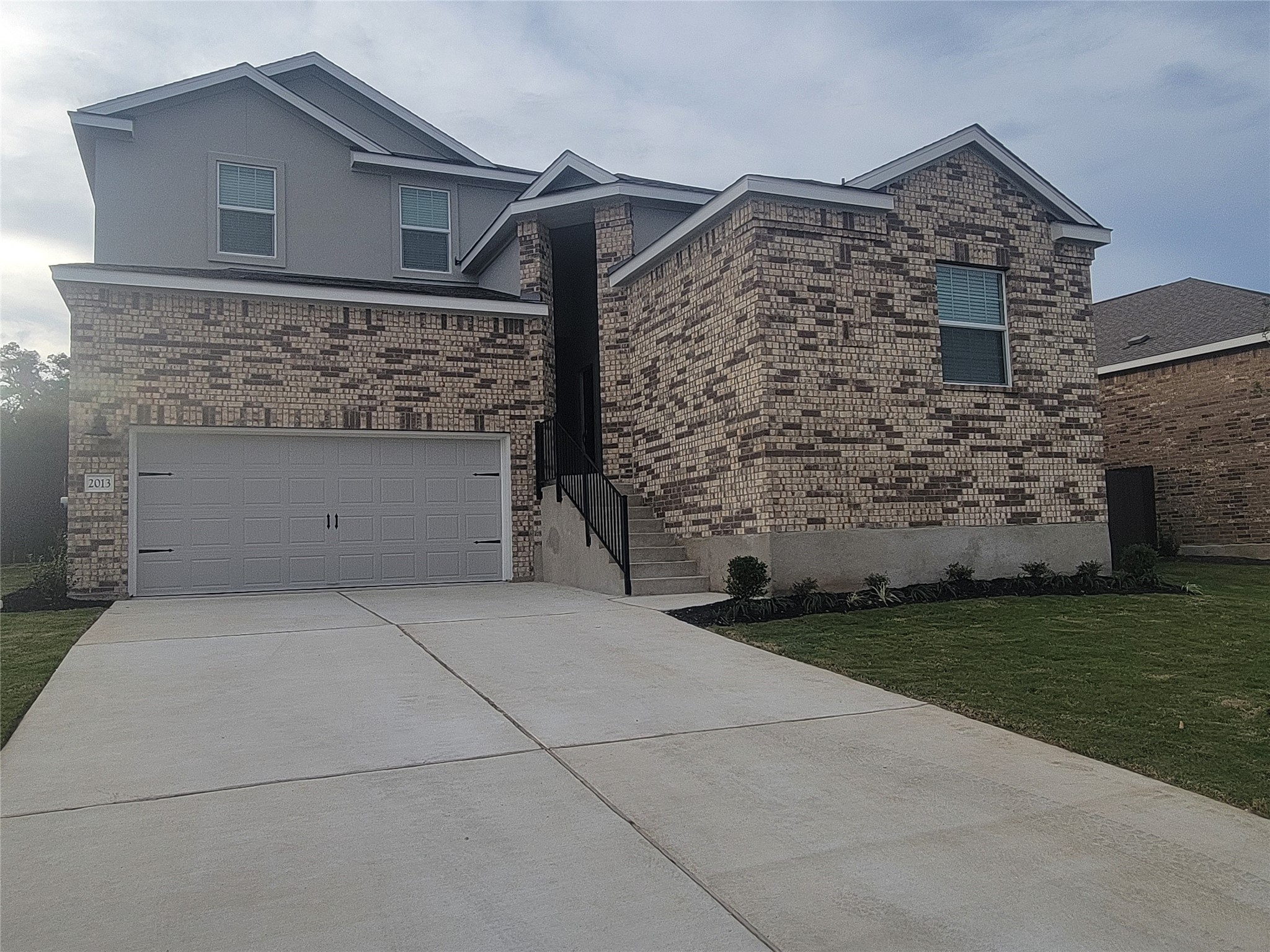 2013 Four Waters Loop Georgetown, TX 78628 - Photo 4 of 40