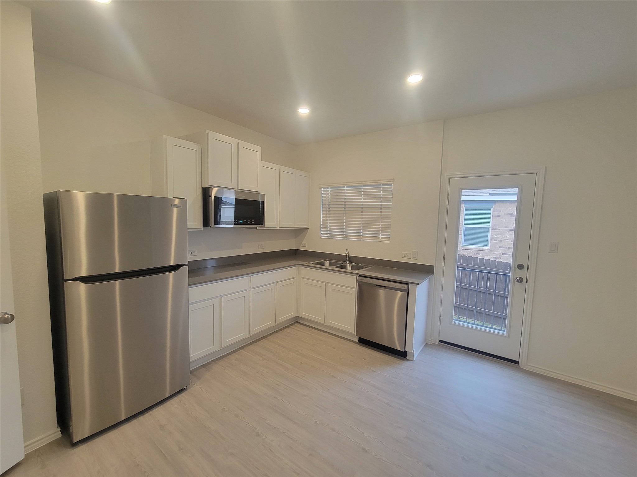 2013 Four Waters Loop Georgetown, TX 78628 - Photo 10 of 40