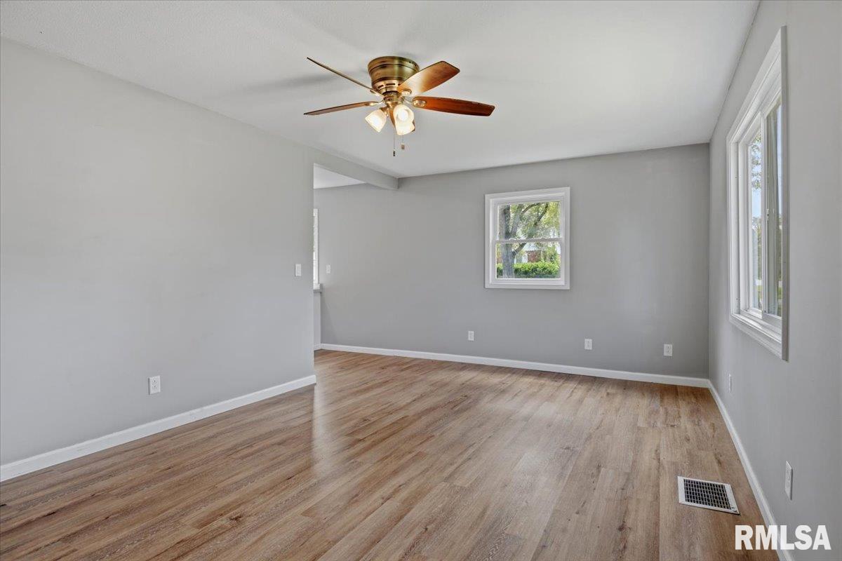 2201 East Converse Street Springfield, IL 62702 - Photo 4 of 28