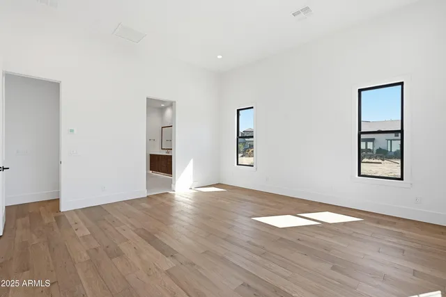 an empty room with an entryway