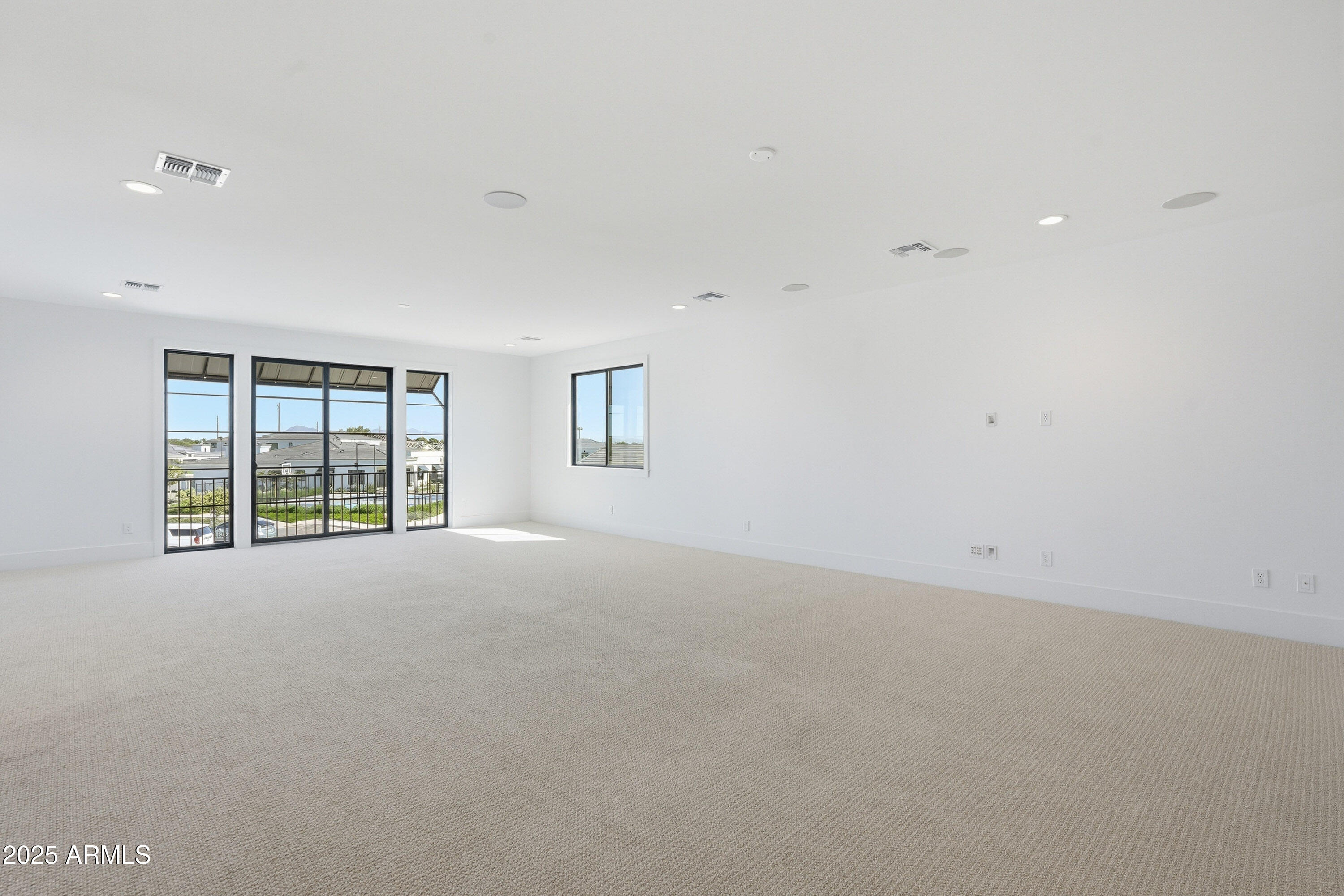 3326 South Stuart Court Gilbert, AZ 85297 - Photo 34 of 88 a view of an empty room with a window