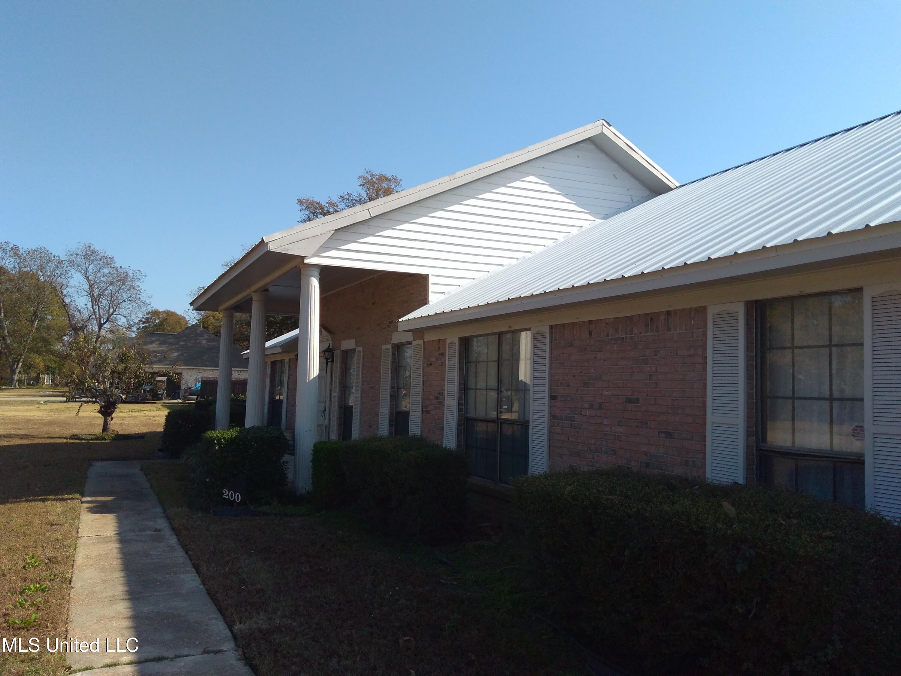 200 Flemming Lane Indianola, MS 38751 - Photo 2 of 20 IMG_20251117_130222110
