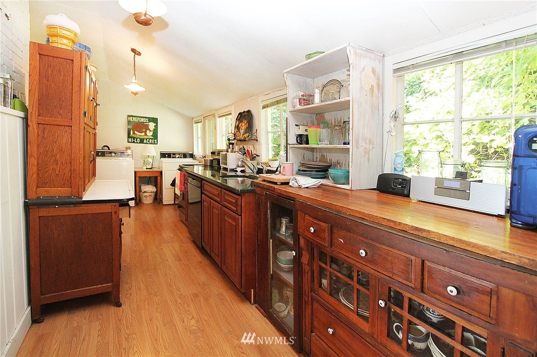 11635 Southwest Shawnee Road Vashon, WA 98070 - Photo 13 of 23