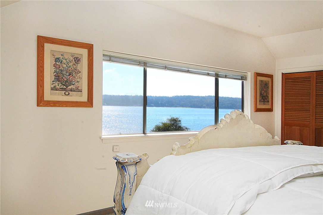 11635 Southwest Shawnee Road Vashon, WA 98070 - Photo 16 of 23