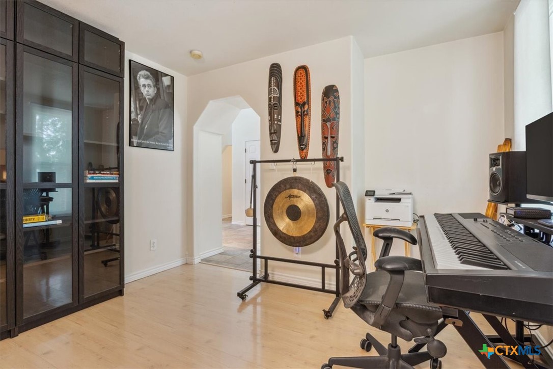 5306 Denmans Loop Belton, TX 76513 - Photo 13 of 46 a view of a livingroom with furniture and a flat screen tv