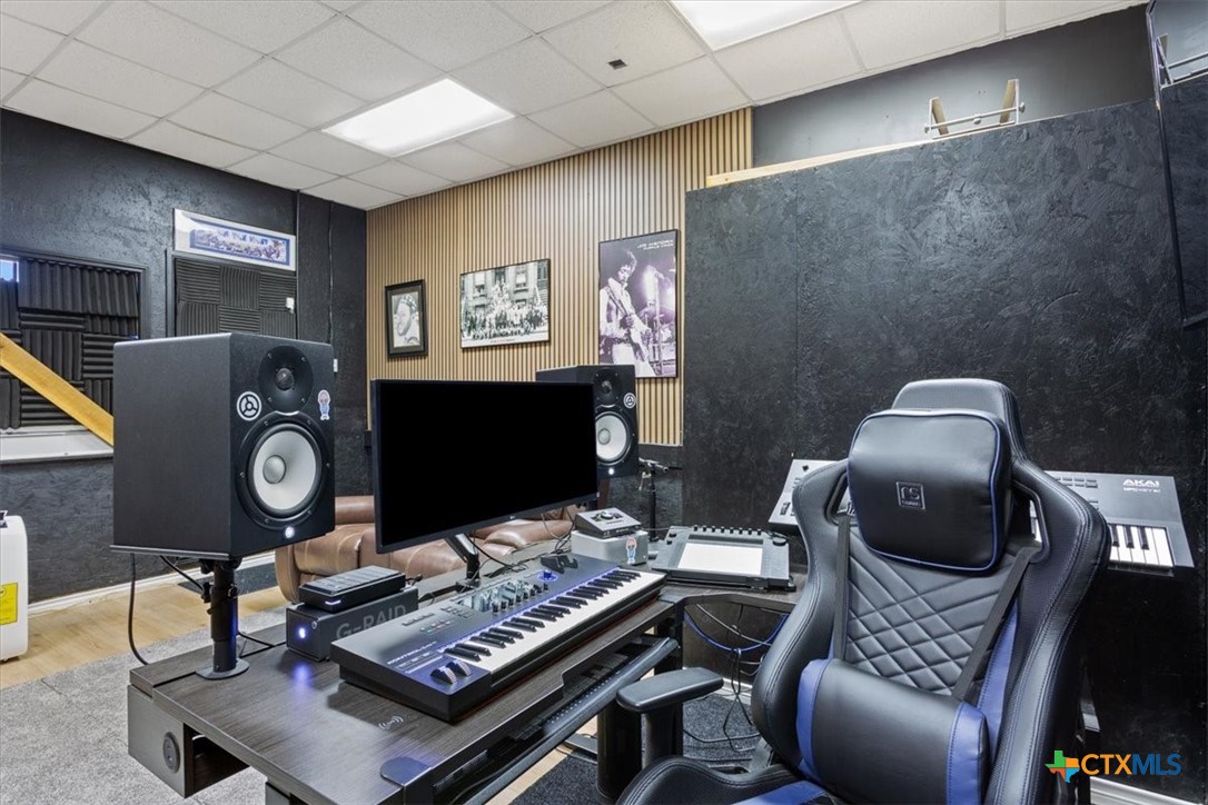 5306 Denmans Loop Belton, TX 76513 - Photo 21 of 46 a living room with furniture and a fireplace