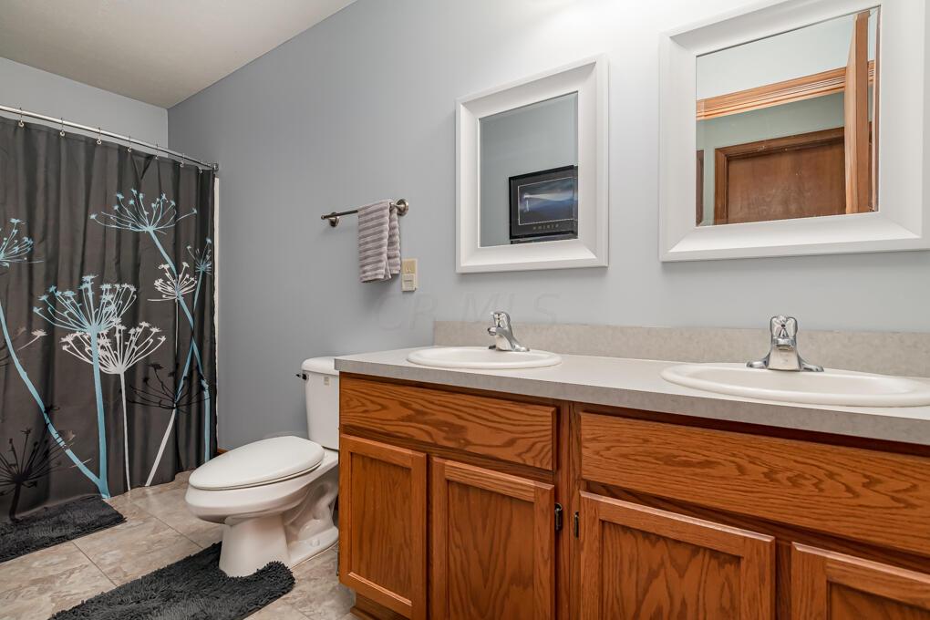 8610 Patterson Road Hilliard, OH 43026 - Photo 25 of 34 HALL BATH