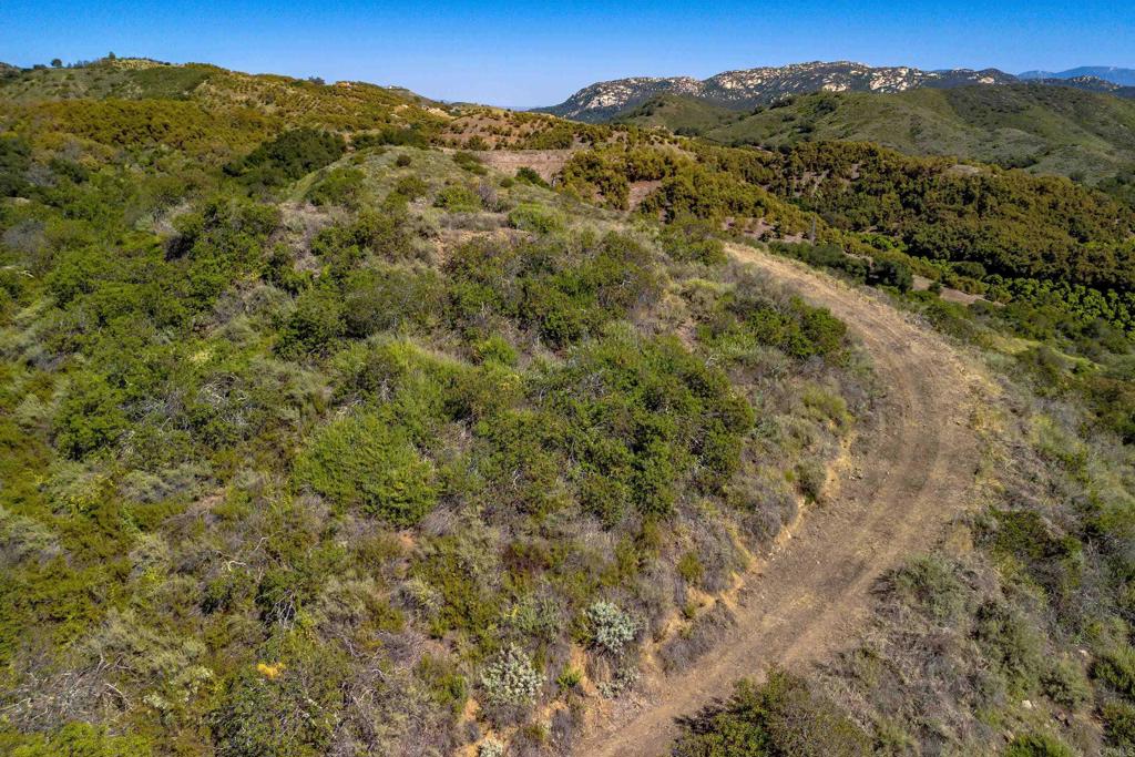 11 Calle Cresta Road Temecula, CA 92590 - Photo 8 of 16 a view of a mountains