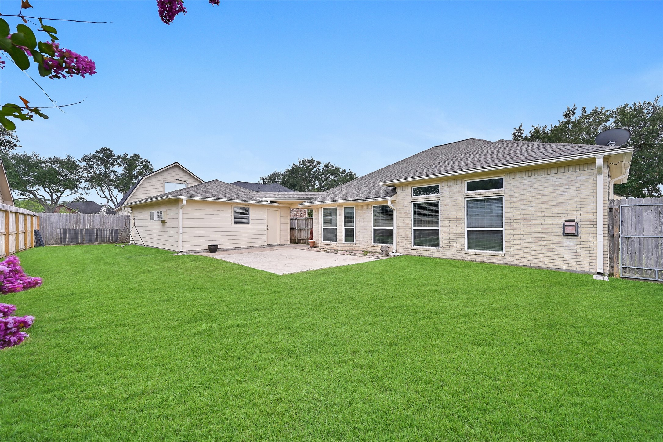 2015 Stonecrest Way Pearland, TX 77581 - Photo 26 of 26 a view of a house with backyard