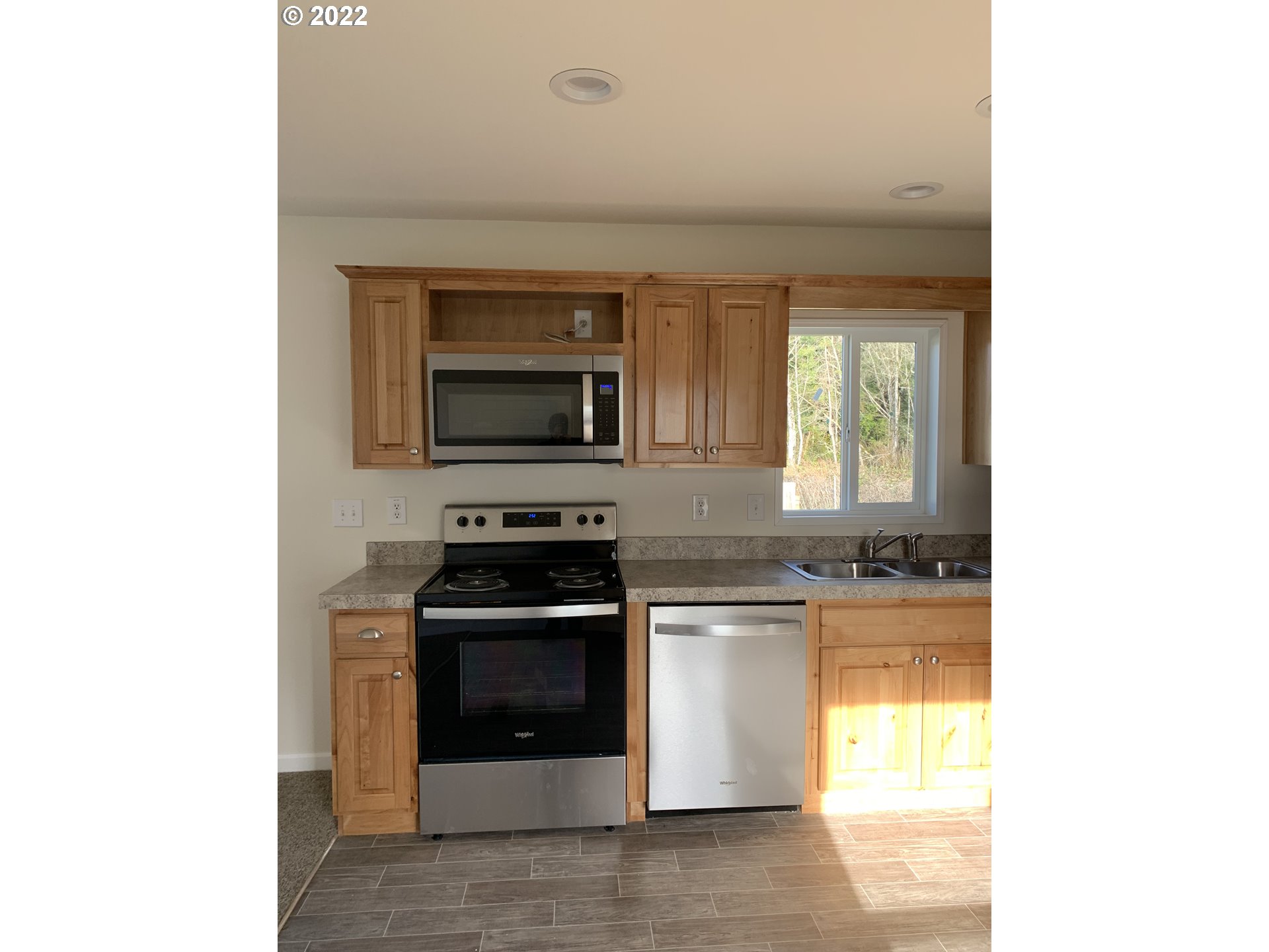 69127 Wildwood Road North Bend, OR 97459 - Photo 4 of 6