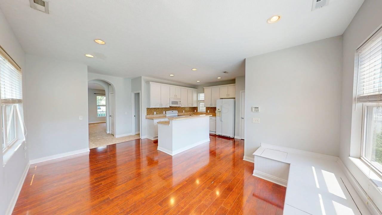 5597 Lantos Road Dublin, OH 43016 - Photo 13 of 32 5597-Lantos-Rd-08072025_061606