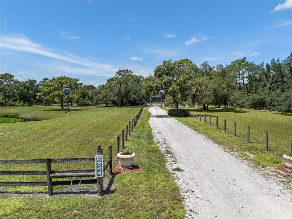 5344 Howard Creek Road Sarasota, FL 34241 - Photo 7 of 96 Gallery Image 7