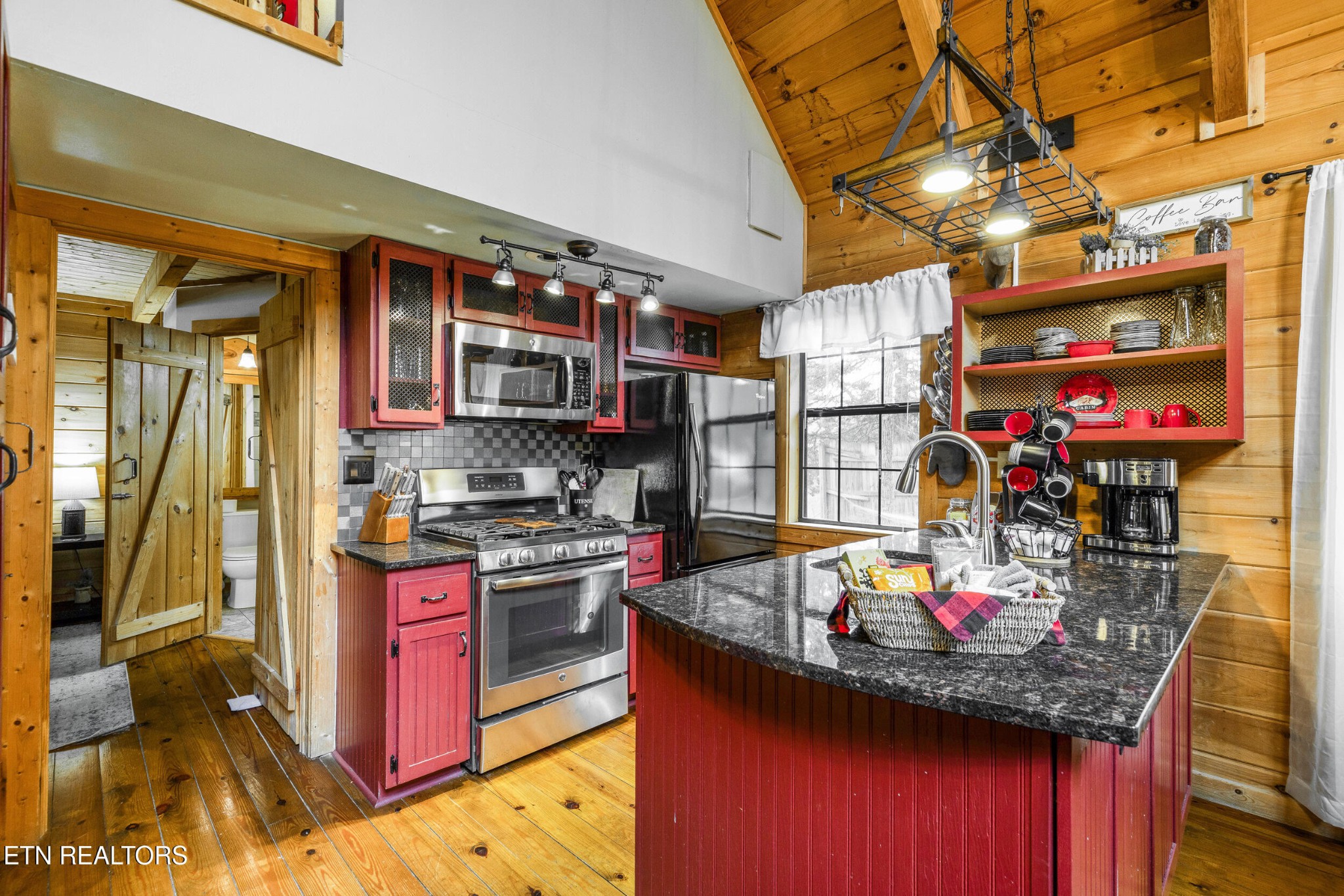2148 Little Valley Road, Unit B Sevierville, TN 37862 - Photo 21 of 50 Gallery Image 21