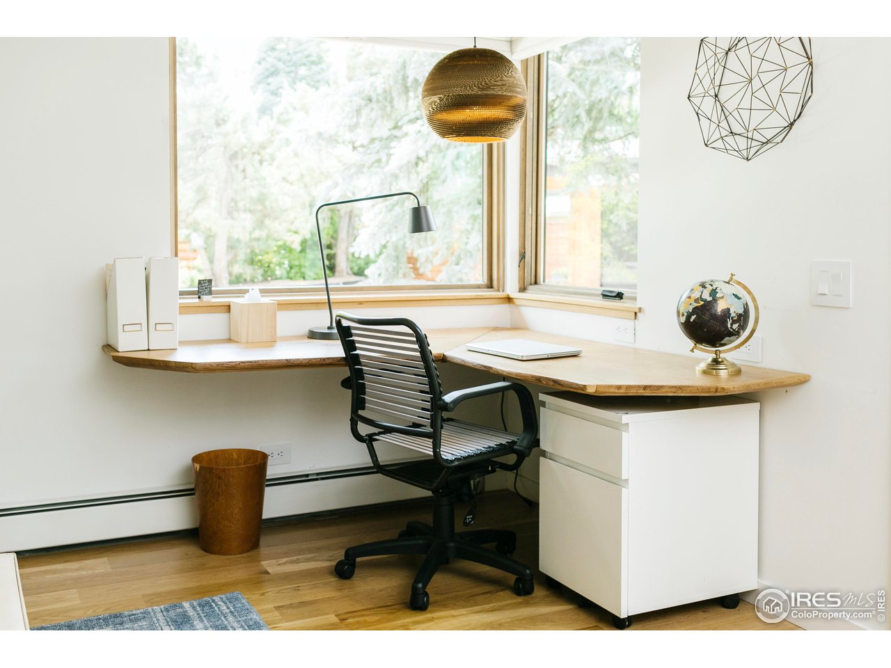2600 West Prospect Road Fort Collins, CO 80526 - Photo 16 of 40 a dining room with a sink and a window