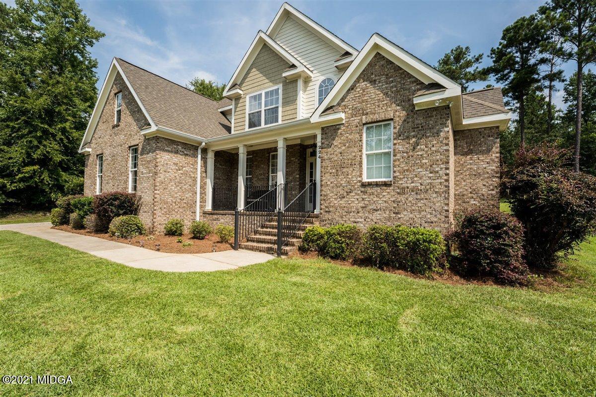 224 Carsons Walk Macon, GA 31206 - Photo 35 of 41 a view of a yard in front of house