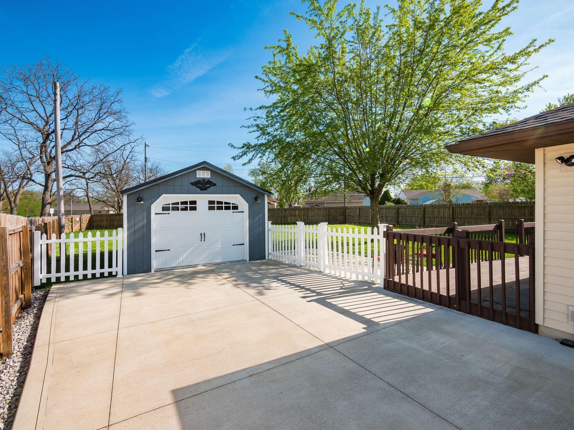 488 Redmond Road Columbus, OH 43228 - Photo 5 of 50 044_ Rd Columbus OH 43228 USA