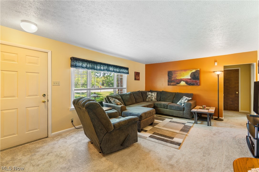 5030 Manchester Road Akron, OH 44319 - Photo 8 of 34 Gallery Image 8