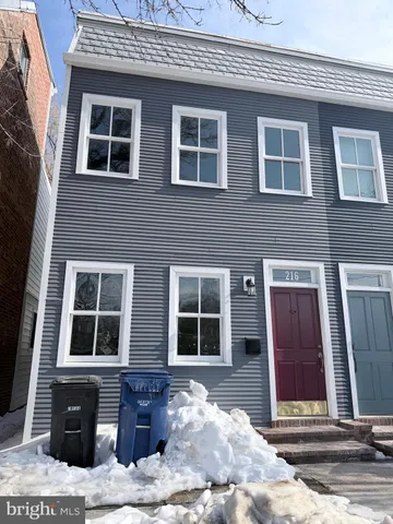 $4,495 | 216 South Henry Street, Alexandria, VA 22314