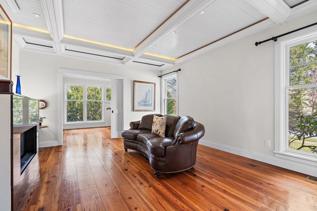 152 Partridge Lane Concord, MA 01742 - Photo 14 of 38