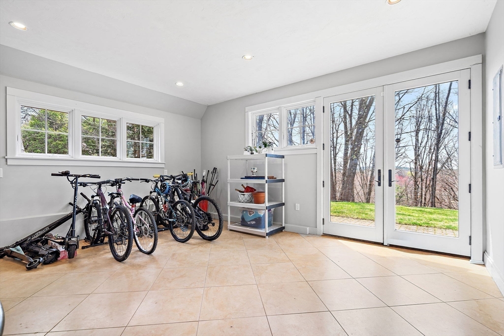 152 Partridge Lane Concord, MA 01742 - Photo 32 of 38