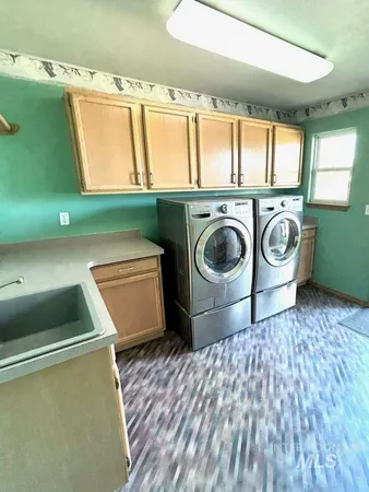 $850,000 | 6975 J & S Circle, Nampa, ID 83686