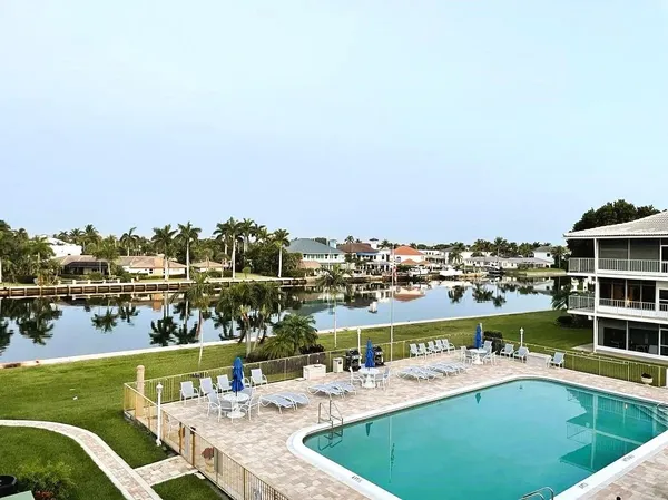 $2,400 | 745 Southeast 19th Avenue, Unit 314, Deerfield Beach, FL 33441
