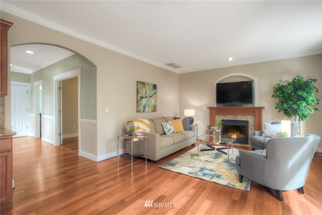 22721 44th Drive Southeast Bothell, WA 98021 - Photo 6 of 24 Gallery Image 6
