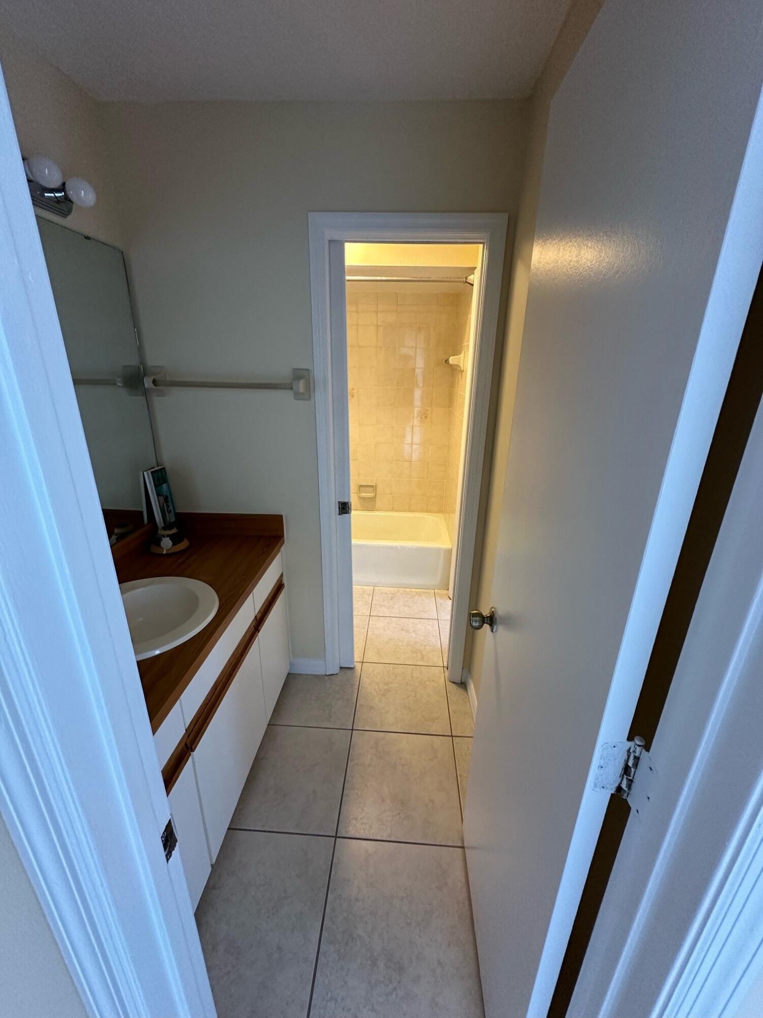 1014 Villa Drive Melbourne, FL 32940 - Photo 11 of 29 9