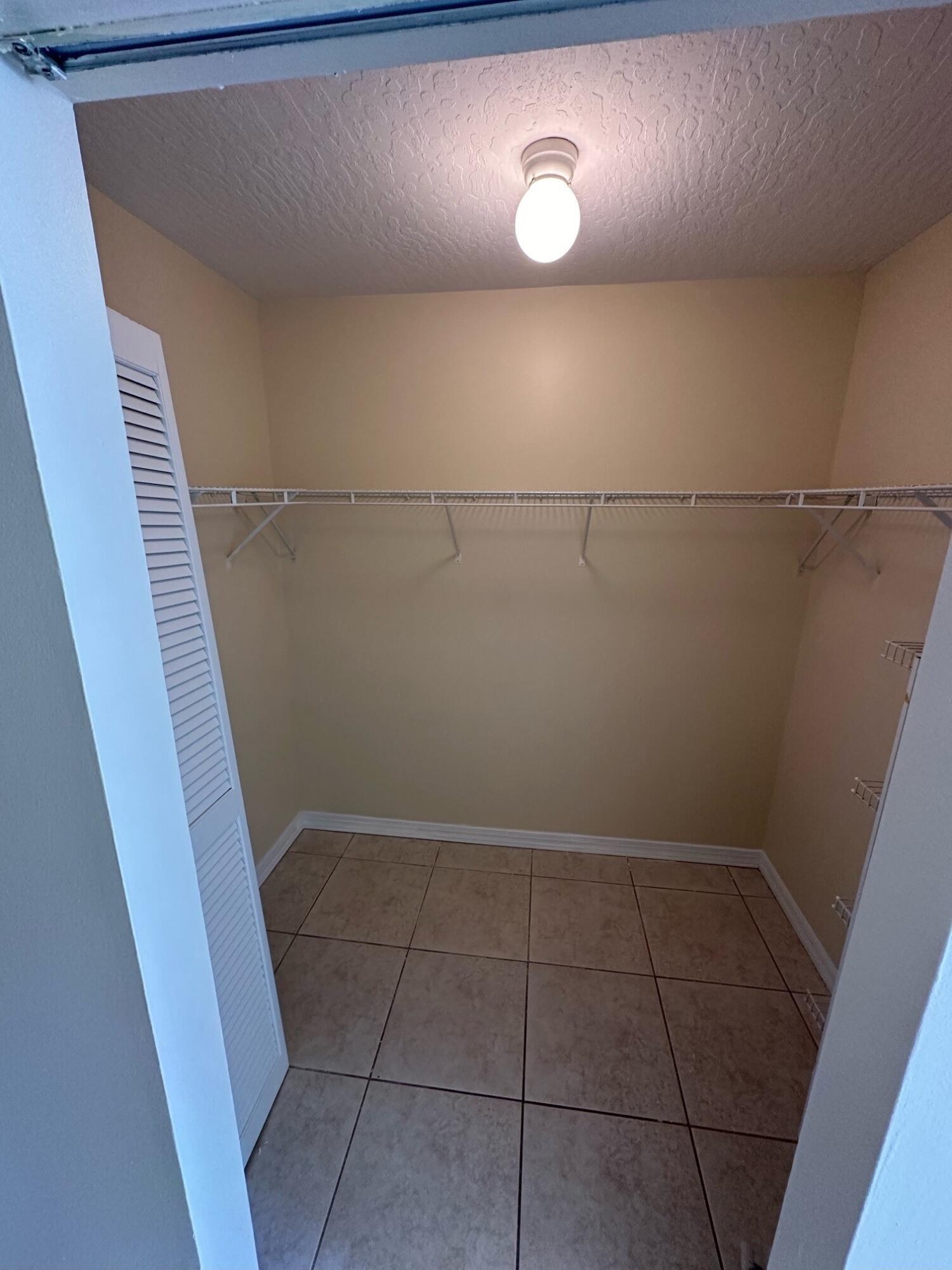 1014 Villa Drive Melbourne, FL 32940 - Photo 15 of 29 19