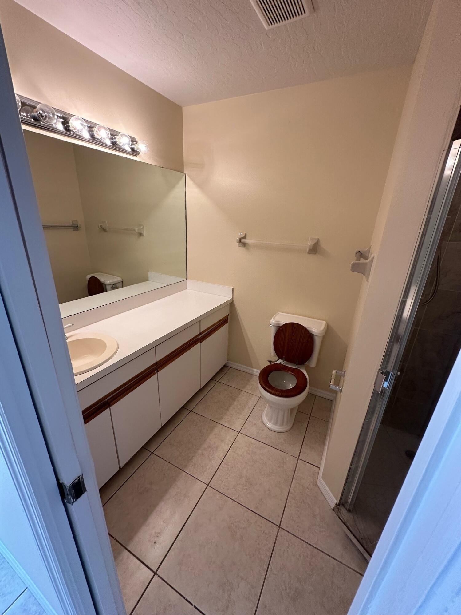 1014 Villa Drive Melbourne, FL 32940 - Photo 16 of 29 20