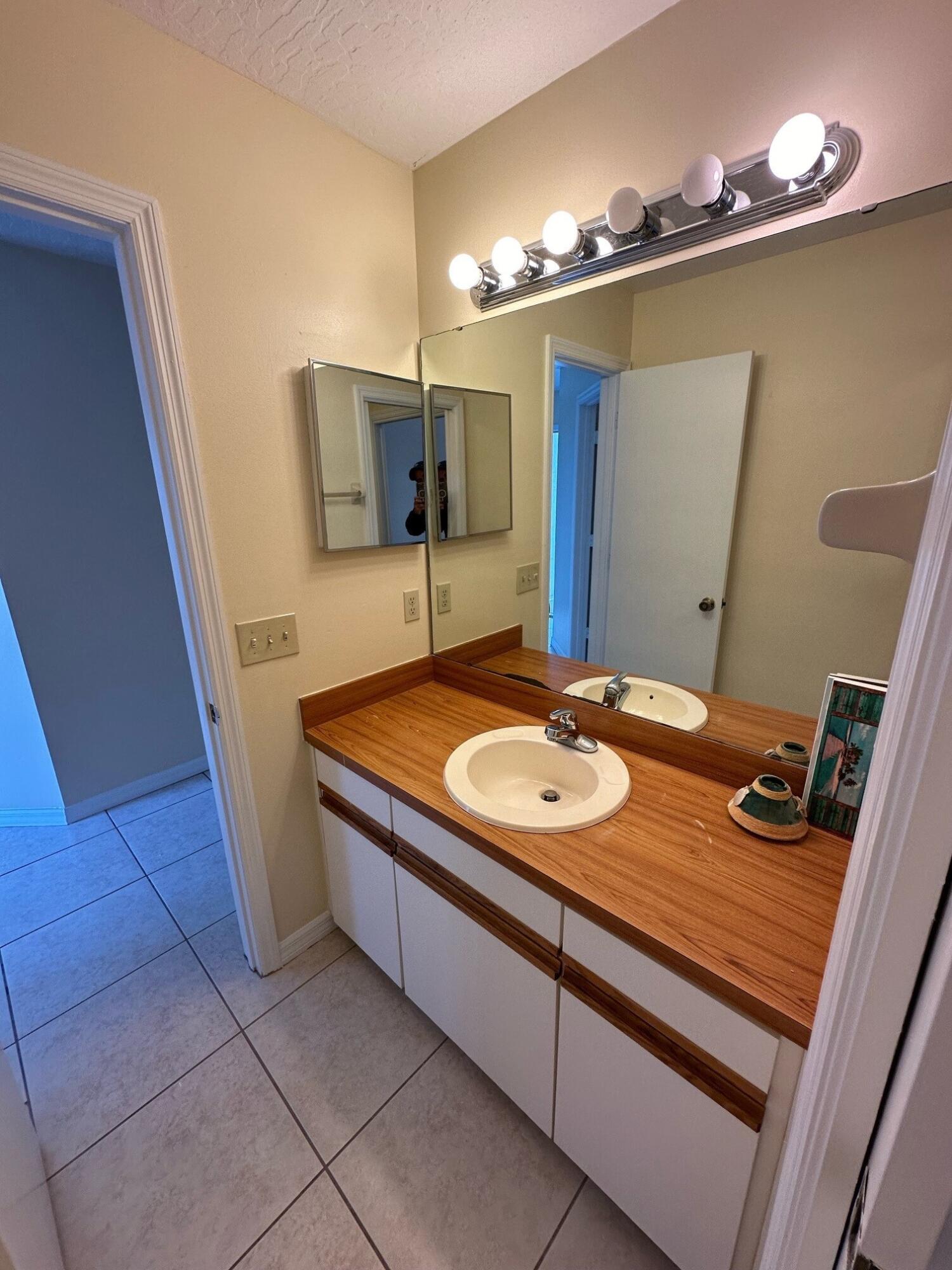 1014 Villa Drive Melbourne, FL 32940 - Photo 9 of 29 7