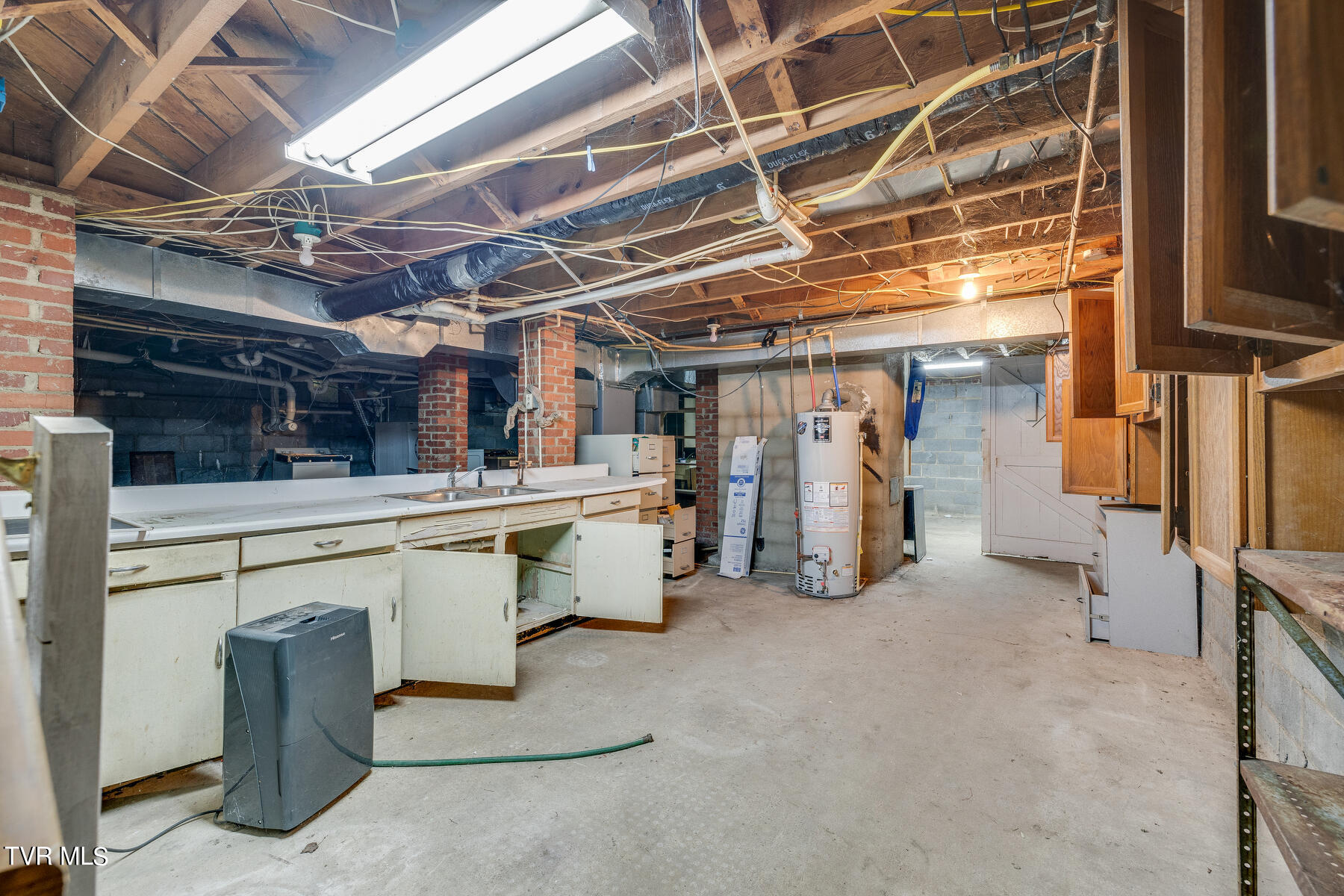 801 Ridgecrest Road Johnson City, TN 37604 - Photo 52 of 73 Full Basement