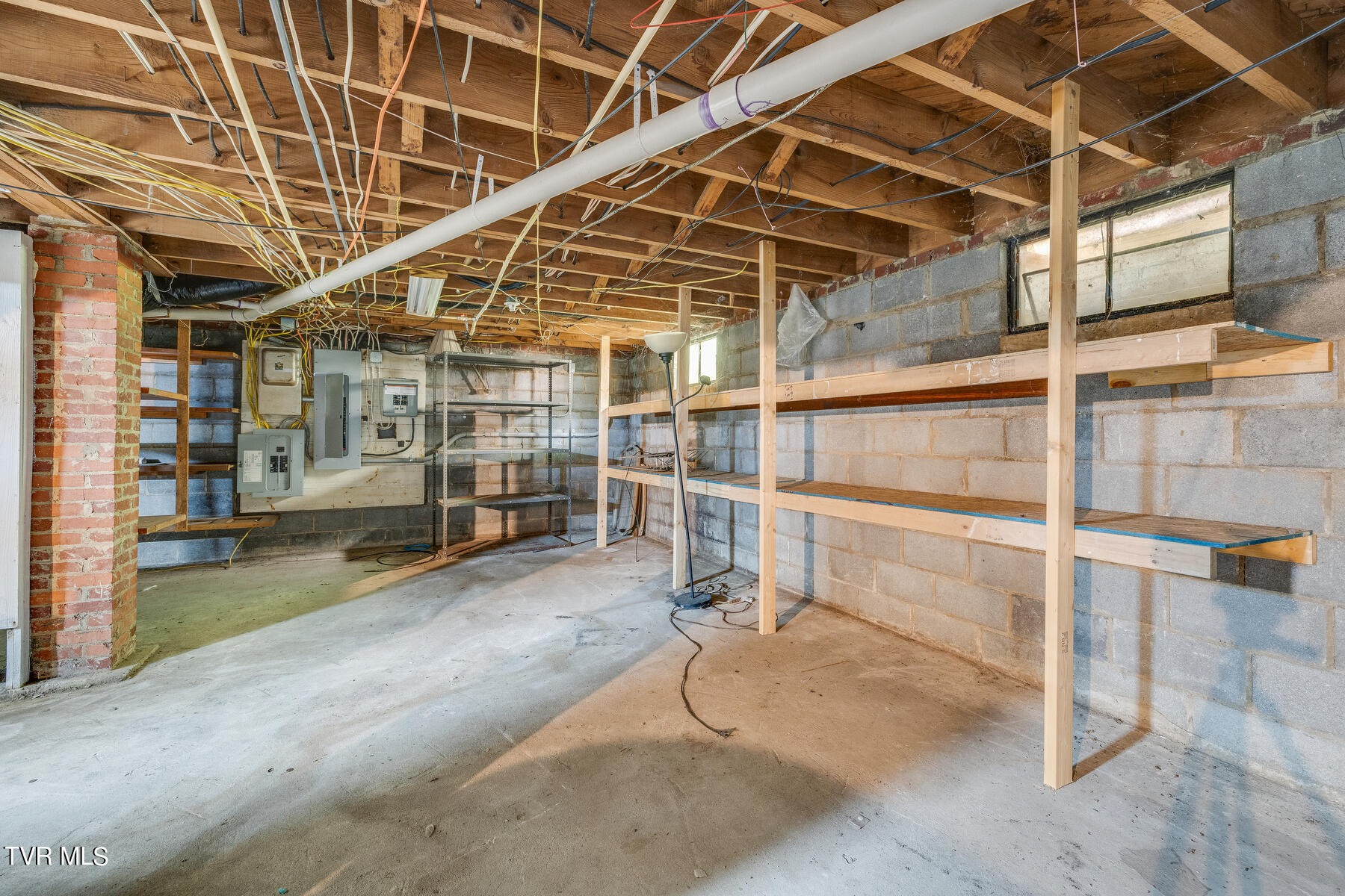 801 Ridgecrest Road Johnson City, TN 37604 - Photo 56 of 73 Garage