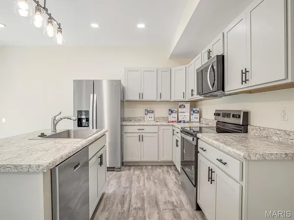 $269,000 | 223 Shoreline Drive, O'Fallon, IL 62269