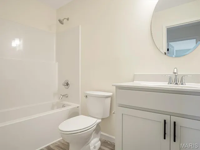 $269,000 | 223 Shoreline Drive, O'Fallon, IL 62269