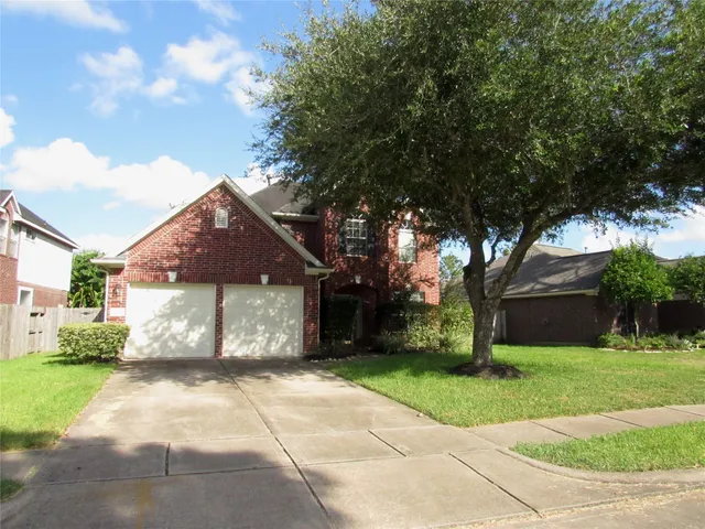 $2,395 | 3519 Englewood Drive, Pearland, TX 77584