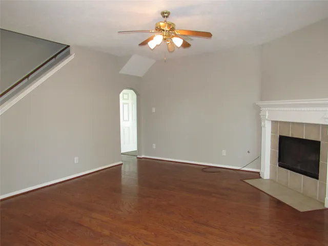 $2,395 | 3519 Englewood Drive, Pearland, TX 77584