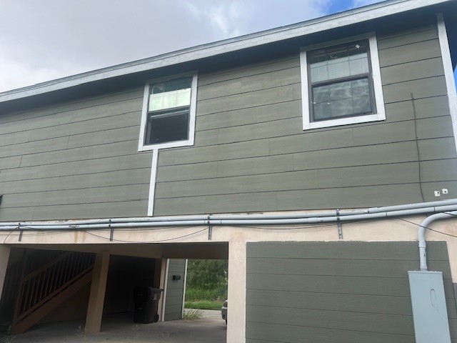 1226 North 5th Street, Unit 3 Kingsville, TX 78363 - Photo 3 of 10 a close view of sink and mirror