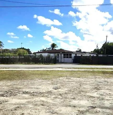 $705,000 | 14200 Carver Drive, Miami, FL 33176