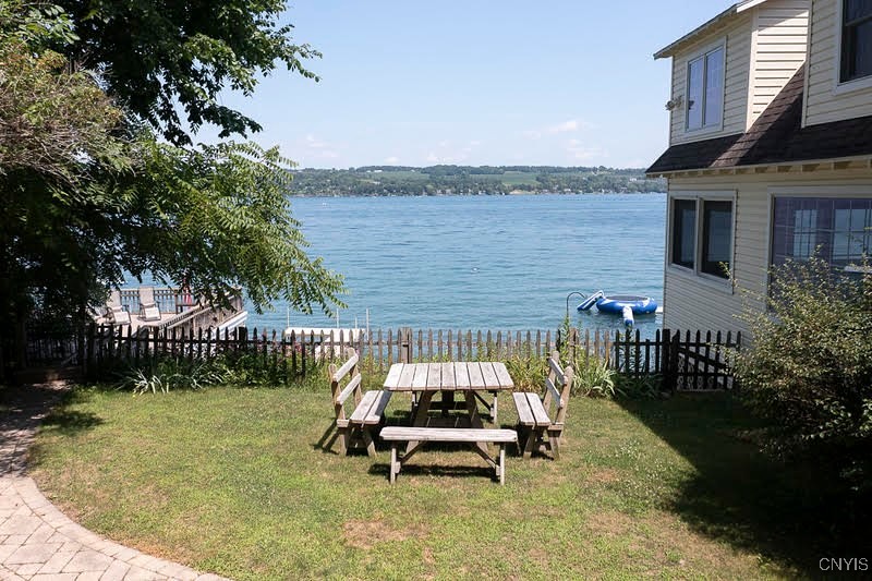 2408 Wave Way Skaneateles, NY 13152 - Photo 3 of 35